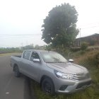 La Policía Nacional señaló que 30 personas fuertemente armadas ingresaron a las bodegas para manejar los automotores.