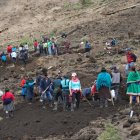 La comunidad se ha unido para  ayudar en labores de rescate e intentar encontrar a las personas que aún se encuentran desaparecidas.