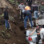 Vehículos y viviendas fueron sepultados la noche del domingo 26 de marzo.