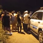 Las víctimas estaban debajo de un árbol cuando fueron atacadas a bala. Cuatro murieron en la escena y una de las víctimas falleció en el hospital.