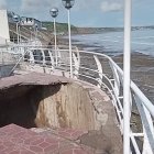 El socavón tenía un diámetro de 3 metros de profundidad y un ancho de 1,50 m.