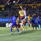 Miguel Rondelli no sabe qué mismo le pasa a su Emelec. Han perdido los últimos 9 puntos.