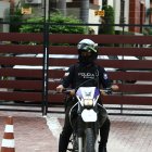 Operativos. Los uniformados realizaron operativos en los alrededores de la ciudadela privada la tarde de ayer. Luego de más de 15 horas del incidente.