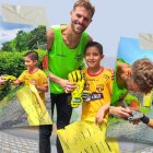 Javier Burrai y el pequeño Damián Sellán... el sueño se hizo realidad.