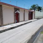 En esta vivienda colocaron el artefacto explosivo.