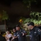 Los guardias asaltados mostraban su indignación por lo ocurrido.