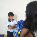 Algunos estudiantes quieren la maleta de moda y no quiere usar la del año pasado.