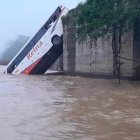 El accidente se registró a las 00H11 y el bus había salido desde Esmeraldas a las 21H35 con destino a Manta
