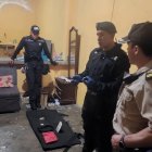 También se encontró un revólver, calibre 38 milímetros, de fabricación artesanal.