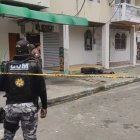 El cuerpo quedó tendido sobre la calzada