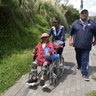 Esposos y suegra se aventuraron por la carretera durante 151 kilómetros.