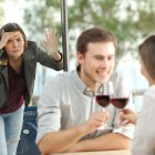 Un buen ex no molesta ni pide favores.