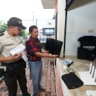 Miembros del comité de la ciudadela entregaron una cuota para la compra de los equipos.