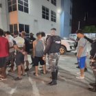 Durante el allanamiento en esa vivienda del Guasmo, los policías no solo encontraron el cadáver, también detuvieron a 16 personas.