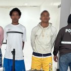 Los detenidos son Joel Donato S., de 20 años de edad; Richard Raúl A., de 20 años de edad;  y José Eduardo C., de 22 años de edad.