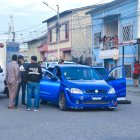 A la abogada María Yagual le dispararon cuando el carro en que andaba se detuvo por la luz del semáforo.