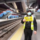 Usuarios que no se enteraron de la medida, acudieron hasta las estaciones.