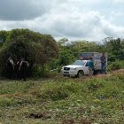 El lunes sus familiares encontraron un zapato y una camisa que pertenecían al hombre.