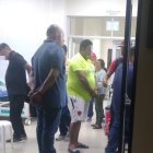 Antes de presentarlos en audiencia, a los sospechosos les hicieron los chequeos médicos.