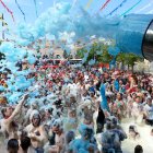 Festival de espuma, bailoterapia  con mascotas y más te esperan en la cancha de béisbol.
