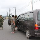 Se han intensificado los controles policiales y militares para dar con alguna pista que permita localizar al pariente del jugador.