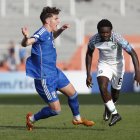El defensa y capitán de la sub-20 de Nigeria, Daniel Bameyi (d), es una de las figuras del combinado de su país.