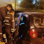 Agentes de Criminalística levantan   indicios balísticos en la escena del hecho.