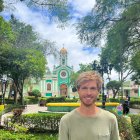 El influencer llegó a Ecuador en 2020. Tiene un hijo.