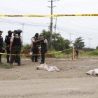 Las autoridades llegaron hasta el lugar para hacer el levantamiento de los restos.