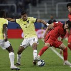 AMDEP3039. SANTIAGO DEL ESTERO (ARGENTINA), 01/06/2023.- Cristhoper Zambrano (2-i) de Ecuador disputa un balón con Yehoon Choi (2-d) de Corea del Sur hoy, en un partido de los octavos de final de la Copa Mundial de Fútbol sub-20 entre Ecuador y Corea del Sur en el estadio Único de Ciudades en Santiago del Estero (Argentina). EFE/ Juan Ignacio Roncoroni