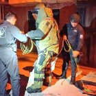 Los agentes especializados llegaron al Comité del Pueblo para hacer detonar una granada de forma controlada.