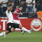 Independiente del Valle (d) venció en mayo pasado a Corinthians, en el juego de ida disputado en Brasil.