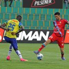 Ronie Carrillo (d) es uno de los máximos goleadores que tiene El Nacional.