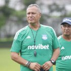 Hernán Torres dirigió el 8 de junio su primer entrenamiento en Emelec.