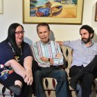 Alfonso junto a sus hijos Paula y Juan José