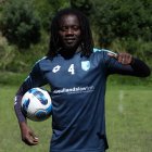 Juan Carlos Paredes empezó como delantero, pasó a extremo, lateral y ahora es volante en el Cumbayá, equipo del que es el capitán.