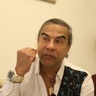 En su caso, un trasplante de córnea no es opción porque su organismo dañaría nuevamente el ojo.