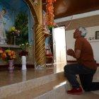 José Sangucho era un adolescente cuando la imagen empezó a dibujarse sobre el tronco. Hoy tiene 64 años.