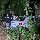 Los agentes verificaron las series y placas de los automotores.