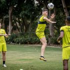 Carlos Rodríguez (c) sería titular en Barcelona, para el duelo ante Cerro Porteño.