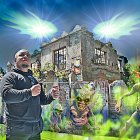 El experto presume que  por las noches hay fantasmas.