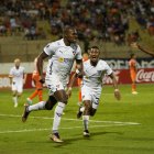 Juan Luis Anangonó ya le marcó a César Vallejo, en Perú, y espera repetirlo en el juego en Quito.