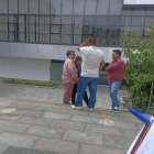 Familiares de la afectada se indignaron porque el juez ordenó liberar a los acusados.