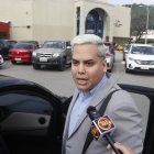 Dieter Hoffmann no dio declaraciones a la salida de la audiencia, pero su abogado Enrique Crespo