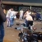 Algunos moradores, trataron de impedir que los uniformados realizaran su trabajo.