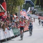 El tricolor Jhonatan Narváez y su celebración tras imponerse en la tercera etapa del Tour de Austria.
