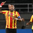 Carlos Ramírez es el capitán y forma parte de la sólida  defensa del Deportivo Pereira colombiano.