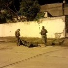 Jaime Tenorio, de 47 años de edad, hermano del exfutbolista Carlos Tenorio, habría sido dejado por sujetos que andaban en un vehículo.