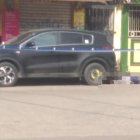 El cadáver de Julio Chaguay Castillo quedó junto a este vehículo. Agonizó durante varios minutos.