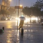 Lluvia en el Barrio Garay, calles Ismael Perez Pazmiño y Sucre.